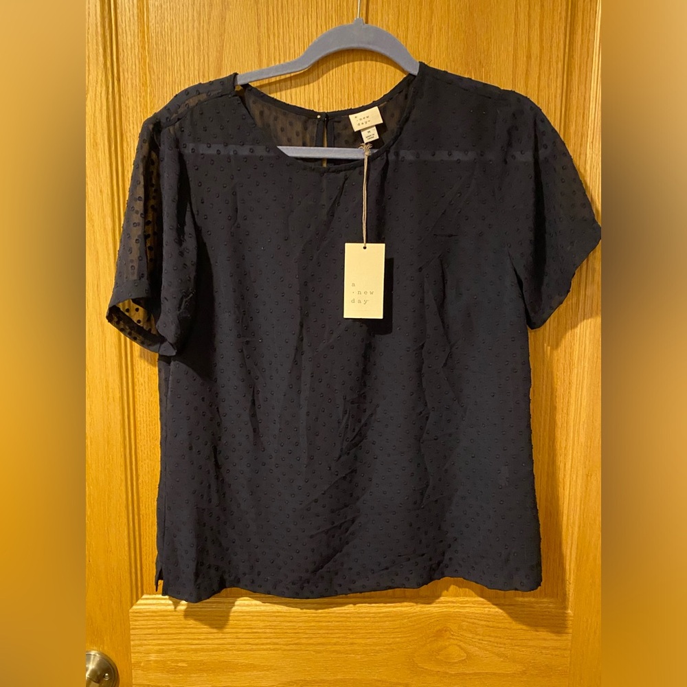 A New Day Women’s Size Medium Navy Blue Swiss Dot Blouse NEW/NWT